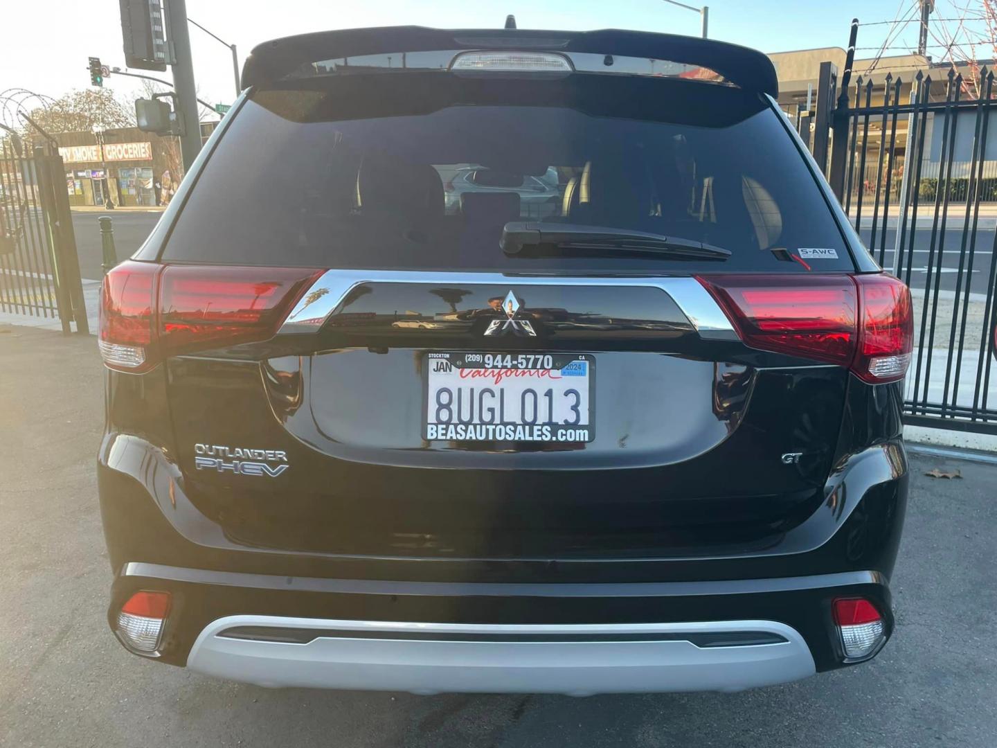 2020 RUBY BLACK /BLACK Mitsubishi Outlander PHEV (JA4J24A58LZ) , located at 744 E Miner Ave, Stockton, CA, 95202, (209) 944-5770, 37.956863, -121.282082 - Photo#16